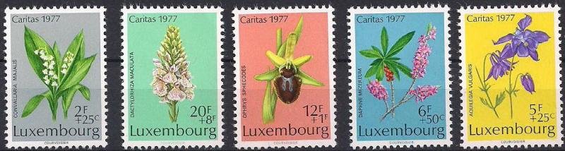 1977 Luksemburg Caritas Çiçekleri Damgasız** 1