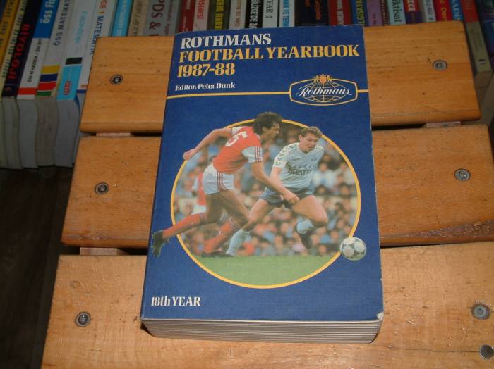 İLKSAHAF&ROTHMANS FOOTBALL YEARBOOK 1987-1988 1