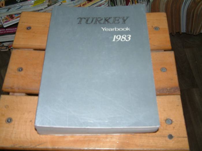 İLKSAHAF&TURKEY YEARBOOK 1983 1
