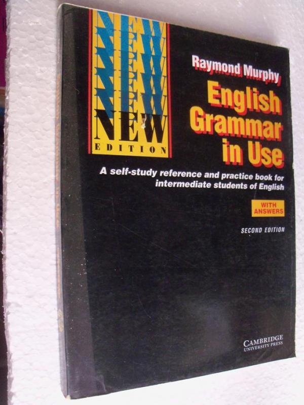 ENGLISH GRAMMAR IN USE - RAYMOND MURPHY a self-stu 1